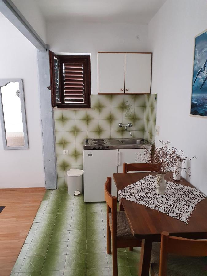 Aenona Sunny Apartment فرسي المظهر الخارجي الصورة