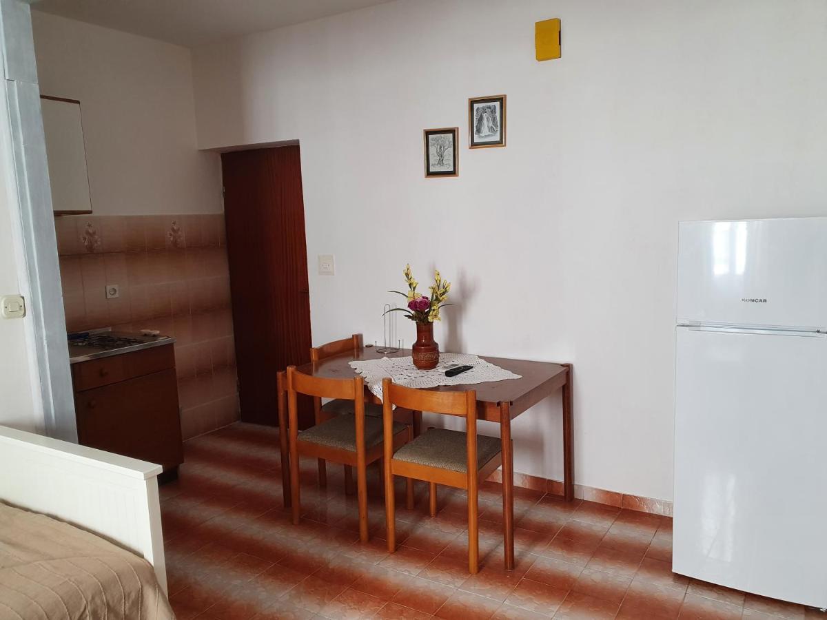 Aenona Sunny Apartment فرسي المظهر الخارجي الصورة