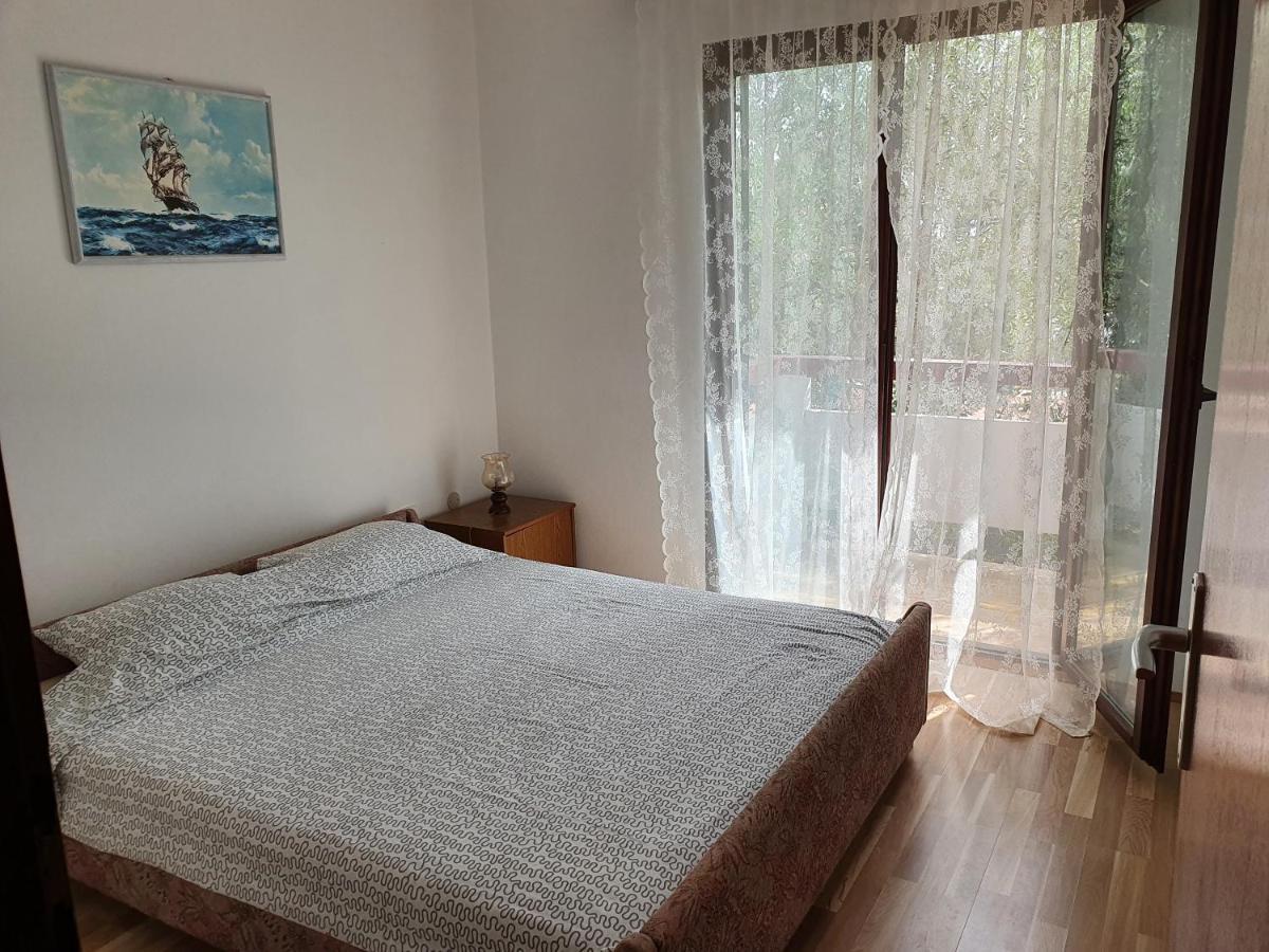 Aenona Sunny Apartment فرسي المظهر الخارجي الصورة