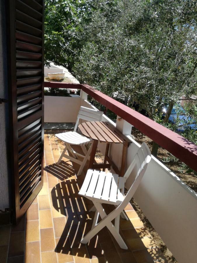 Aenona Sunny Apartment فرسي المظهر الخارجي الصورة