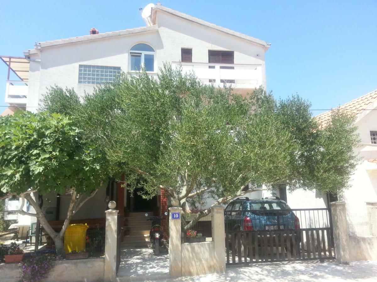Aenona Sunny Apartment فرسي المظهر الخارجي الصورة