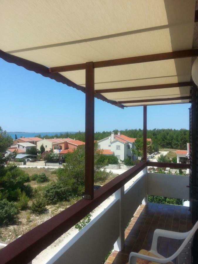Aenona Sunny Apartment فرسي المظهر الخارجي الصورة